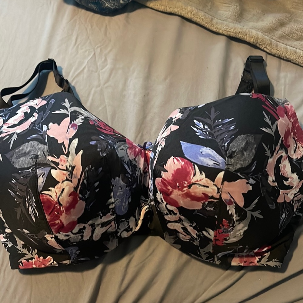 Cacique Bra 38H US size black/blue & flowers lightly lined balconette